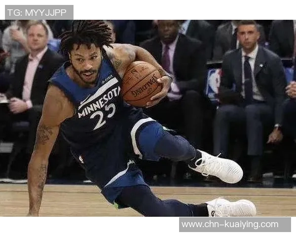 李月汝拼尽全力四犯规状元弗拉格现场助威佩奇豪取27分助球队胜利